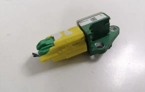 Volkswagen PASSAT B6 Airbag deployment crash/impact sensor 3C0909606