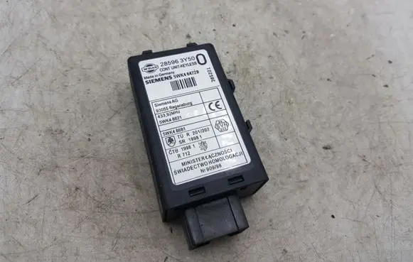 Nissan X-Trail T30 Immobilizer control unit/module 285963Y50 305221 5WK46472B