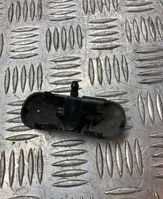 Volkswagen PASSAT B6 Windshield washer spray nozzle 5M0955986C