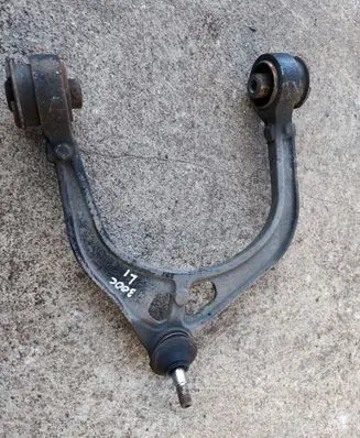 Chrysler 300 - 300C Front control arm