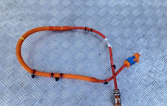 Volvo C40 High voltage cable 32340729