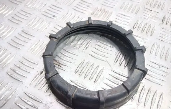 Volkswagen Bora In tank fuel pump screw locking ring/nut 321201375A