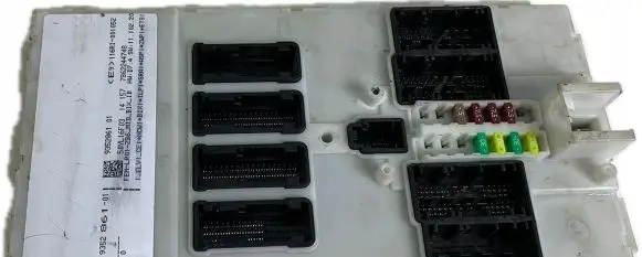 BMW 5 E60 E61 Other control units/modules 9352861