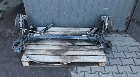 Opel Combo E Rear axle beam 5781904