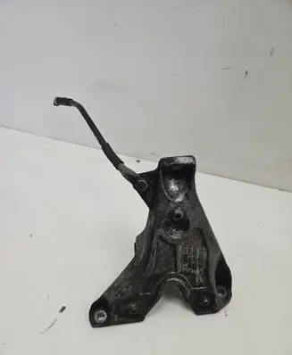 Audi A4 S4 B6 8E 8H Engine mounting bracket 8E0199308D