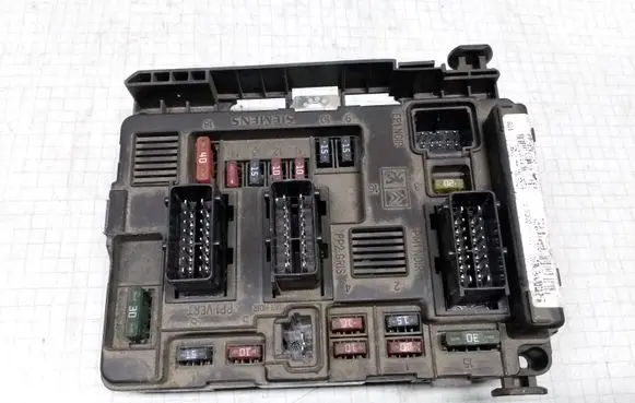 Citroen Xsara Picasso Fuse module