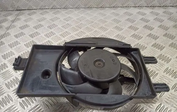 Mazda 3 II Fan set 8V61-8C607-S