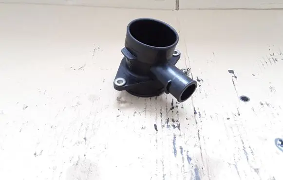 Volvo S60 Turbo air intake inlet pipe/hose AV219C623AE