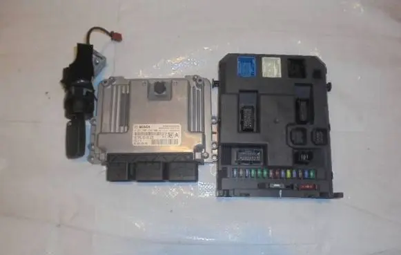 Peugeot 207 CC Fuse box set 9664983380