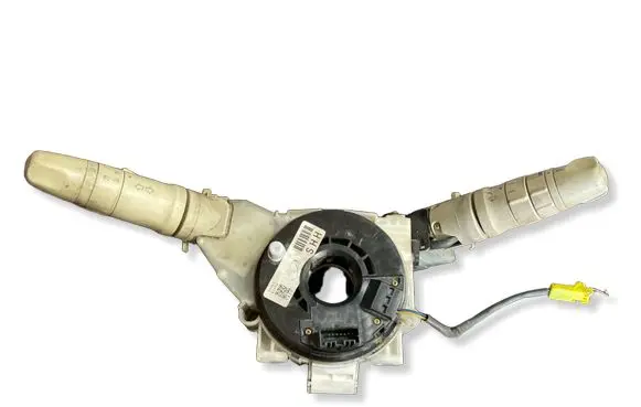 Nissan X-Trail T30 Wiper turn signal indicator stalk/switch 25560