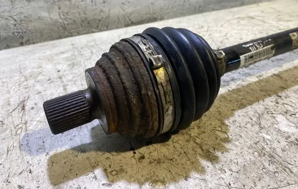 Volkswagen Golf VI Front driveshaft 1K0407271HH