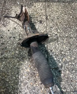Hyundai Santa Fe Front shock absorber/damper
