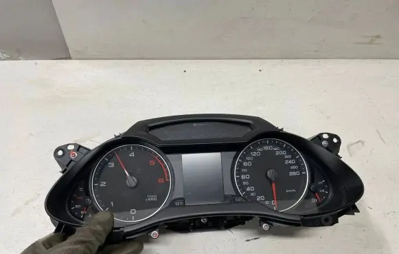 Audi A4 S4 B8 8K Speedometer (instrument cluster) 8K0920930