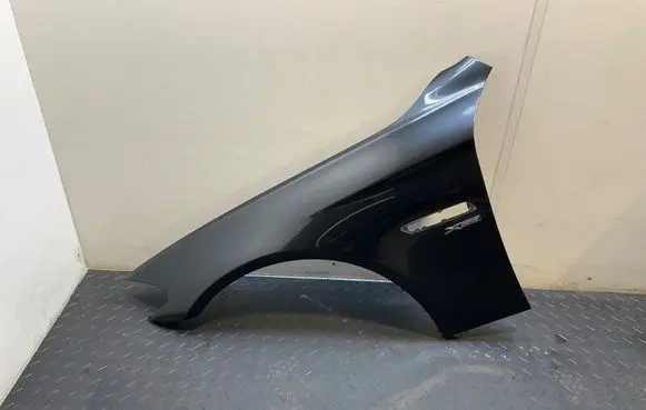 BMW 5 F10 F11 Fender