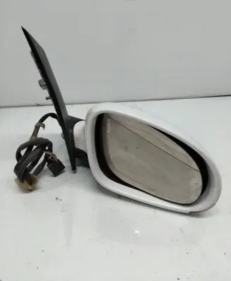 Volkswagen Golf Plus Front door electric wing mirror