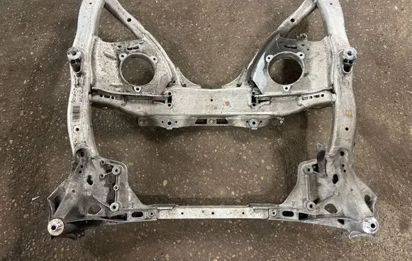 BMW 5 G30 G31 G38 Front subframe 6861106 600168853