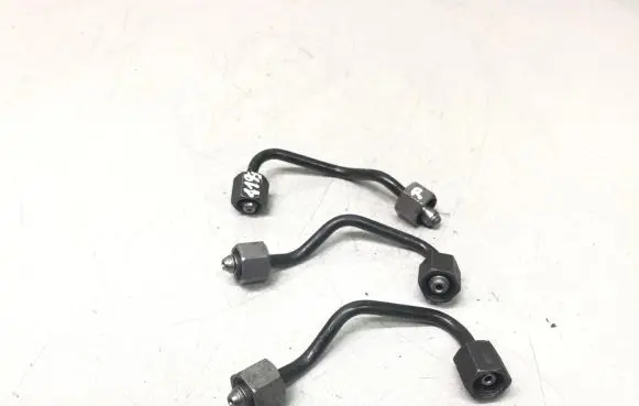 Mercedes-Benz CLS C219 Fuel injector supply line/pipe 