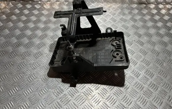 Nissan Qashqai J12 Battery box tray PU19701
