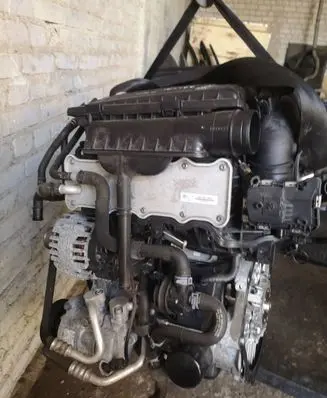 Audi Q3 8U Engine CHP 04E145721B 04E199275