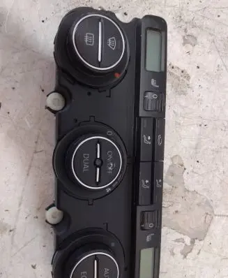 Volkswagen Golf Plus Climate control unit