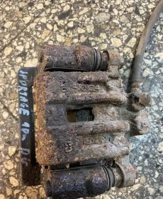 KIA Sportage Rear brake caliper