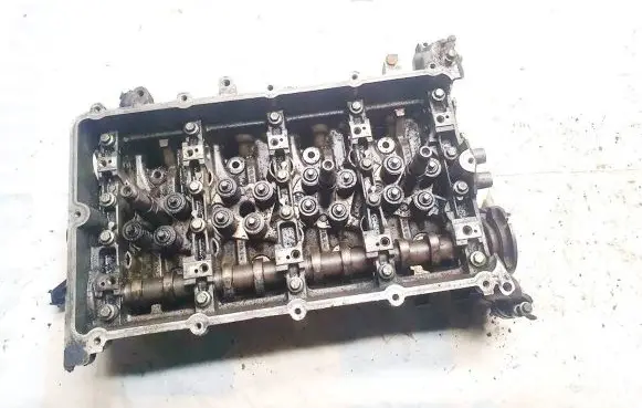 Ford Mondeo Mk III Engine head 1c1q6090ac