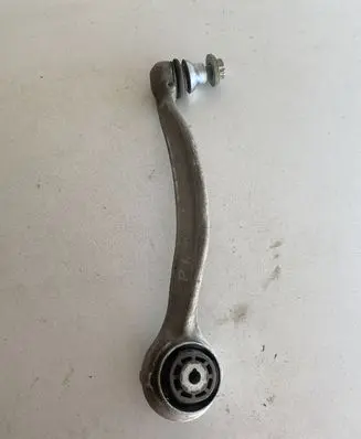 Mercedes-Benz C W205 Front lower control arm/wishbone 20505