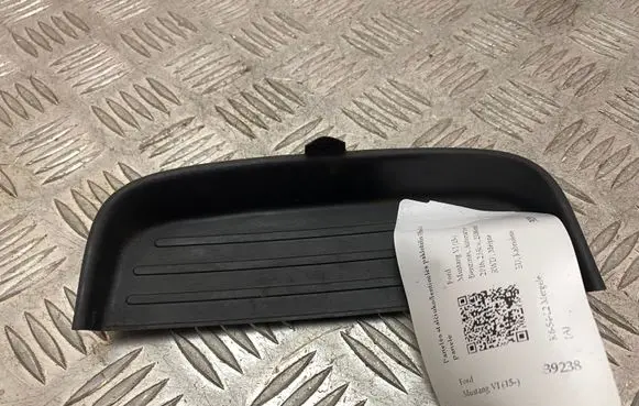 Ford Mustang VI Panel drawer/shelf pad FR3B63045M97A