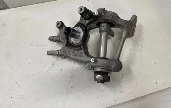 Audi A4 S4 B8 8K Rear wheel hub 8K0505436