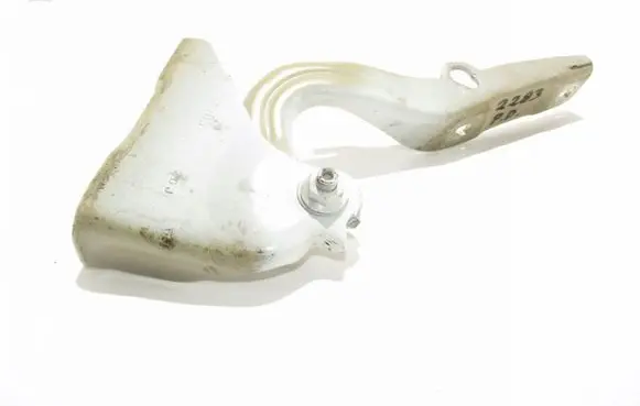 Engine bonnet/hood hinges