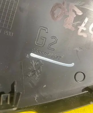 Peugeot 308 Dashboard side end trim 9655989577