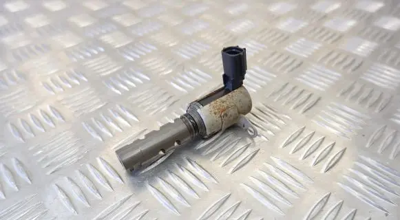 Lexus RX 330 - 350 - 400H Oil pressure sensor 1533020011