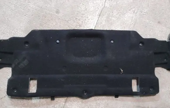 Mercedes-Benz E A207 Tailgate trim A2076940725