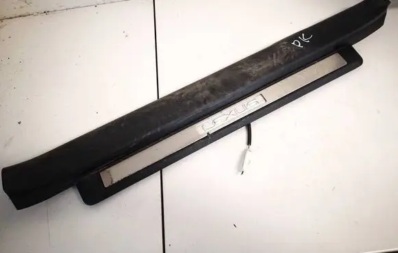 Lexus IS 220D-250-350 Front sill trim cover 6792053030