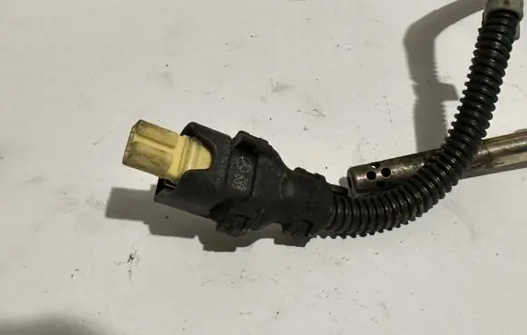 Mercedes-Benz GLC C253 Oil temperature sensor A0009050805