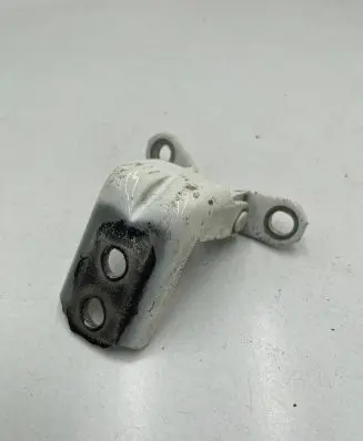 Nissan Leaf II (ZE1) Front door upper hinge