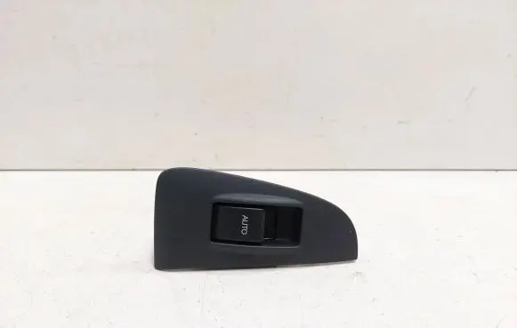 Toyota Avensis T250 Electric window control switch 7427105020