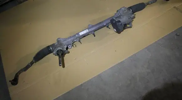 Volvo XC60 Steering rack P51030495