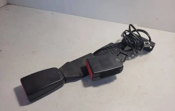 Peugeot 3008 I Middle seatbelt buckle (rear) 9681985380 34039768 B111010