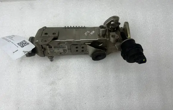 Mini One - Cooper F56 F55 EGR valve cooler 7823319