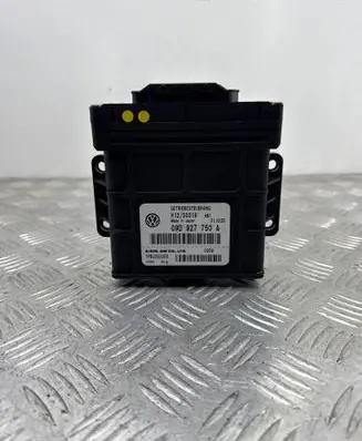 Volkswagen Touareg I Gearbox control unit/module H12S0319 09D927750A YPBJ000205