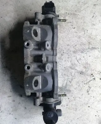 Subaru Forester SG Throttle valve 14011AB372 0120000100