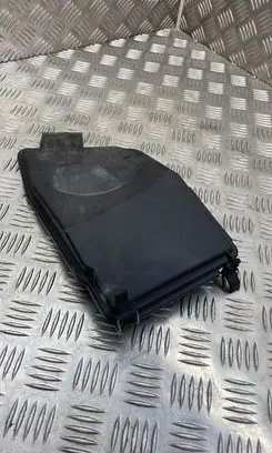 Mercedes-Benz C W203 Fuse box cover 2035451303