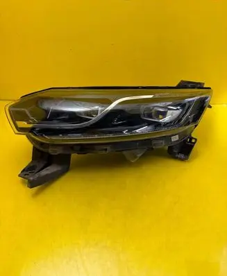 Renault Espace V (RFC) Headlight/headlamp 260608372R