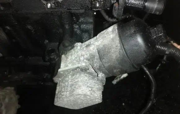 Ford Focus Oil filter cover 