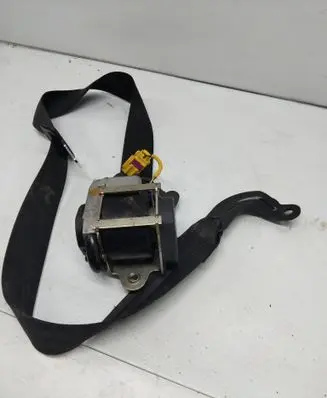 Volkswagen Golf Plus Front seatbelt 5M1857706