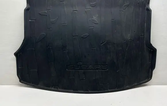 Subaru Forester SK Rubber trunk/boot mat liner 