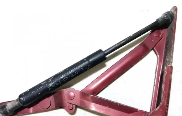Alfa Romeo 156 Tailgate/trunk strut/damper 60651067