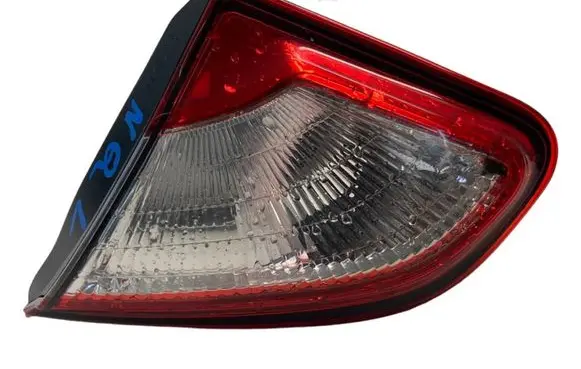 Nissan Qashqai Tailgate rear/tail lights 89503209 B26550BR01A