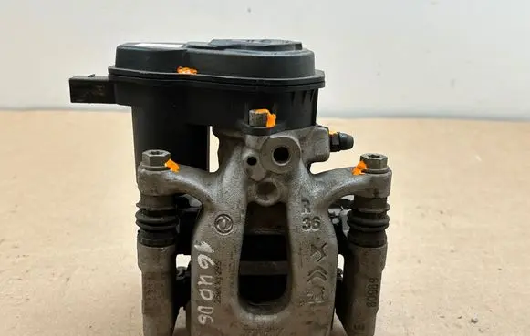 Opel Mokka B Rear brake caliper 69609